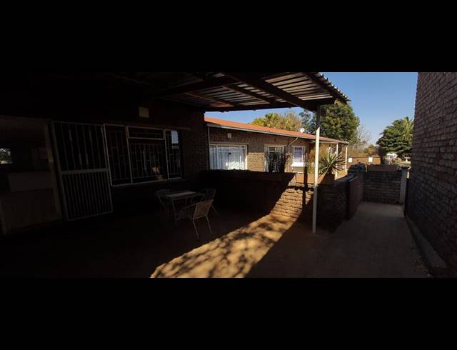 3 BEDROOM PROPERTY TO RENT IN HILLSIDE